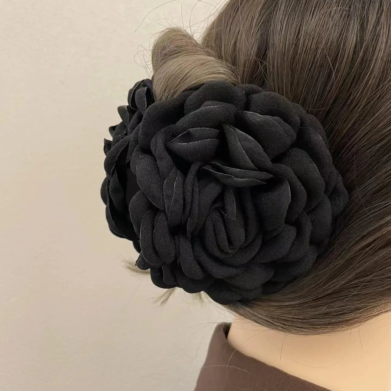 Elegance Fabric Rose Flower Hair Claw Clips Women Girls Trendy Hair Clip Barrette Ponytail Clamps Headwear Hair Accessories