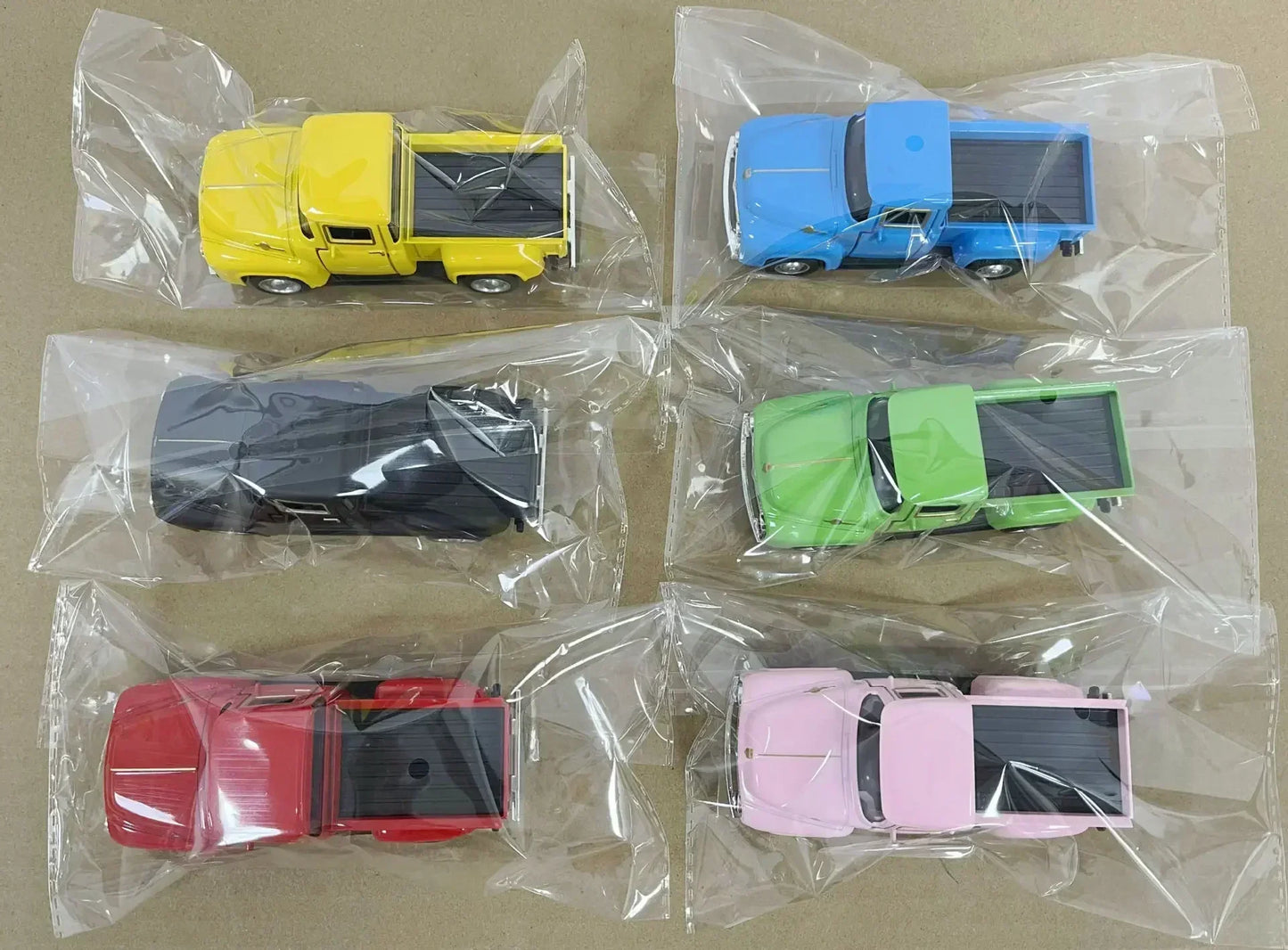 10pcs Hot Vintage Car Red Truck Toy Vintage Car Alloy Pickup Truck Children's Toy Christmas Birthday Christmas Gift New