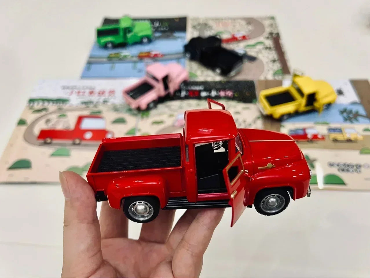 10pcs Hot Vintage Car Red Truck Toy Vintage Car Alloy Pickup Truck Children's Toy Christmas Birthday Christmas Gift New