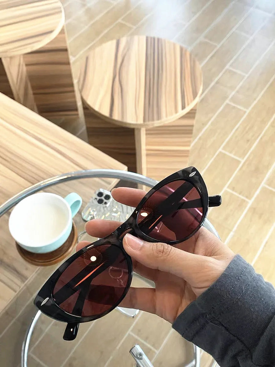 New Vintage Cateye Sunglasses Woman Sexy Retro Small Cat Eye Sun Glasses Brand Round Colorful Eyewear for Female Oculos De Sol