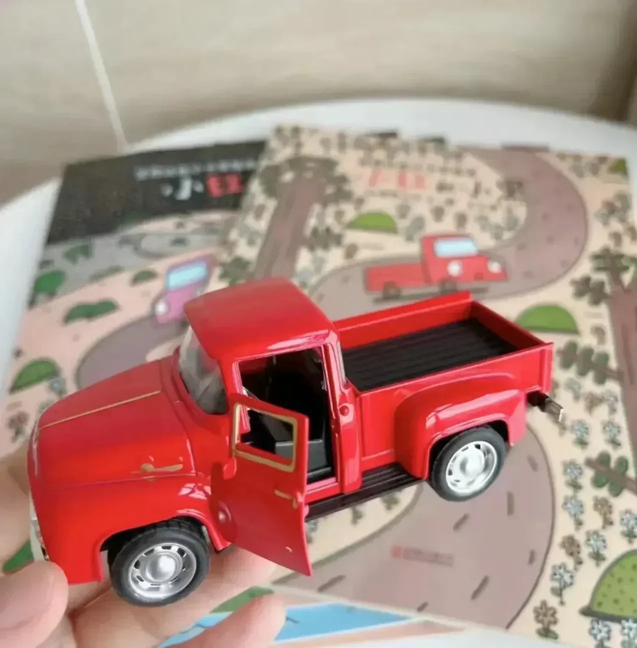 10pcs Hot Vintage Car Red Truck Toy Vintage Car Alloy Pickup Truck Children's Toy Christmas Birthday Christmas Gift New