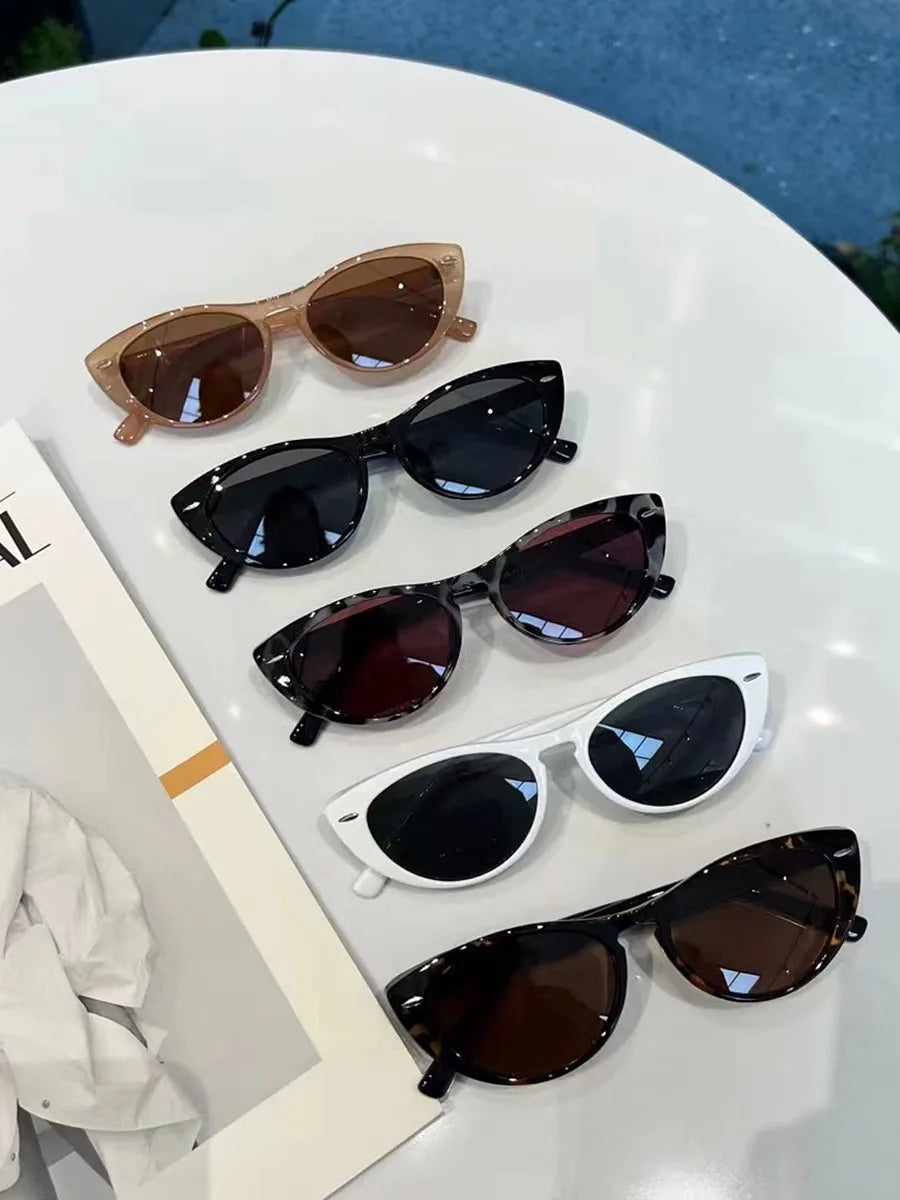 New Vintage Cateye Sunglasses Woman Sexy Retro Small Cat Eye Sun Glasses Brand Round Colorful Eyewear for Female Oculos De Sol